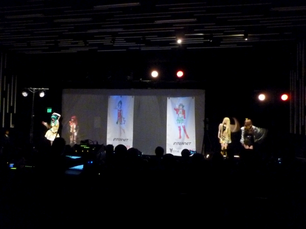 World Vocaloid Dance 01 performing